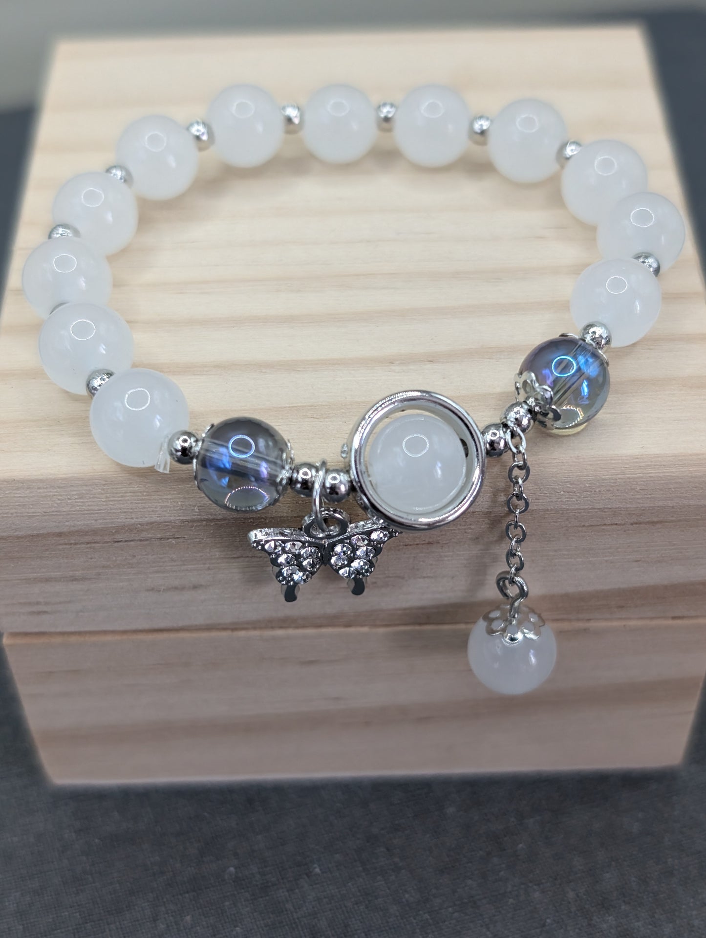 Elegant Opaque Bracelet - Timeless Style | Accsensory