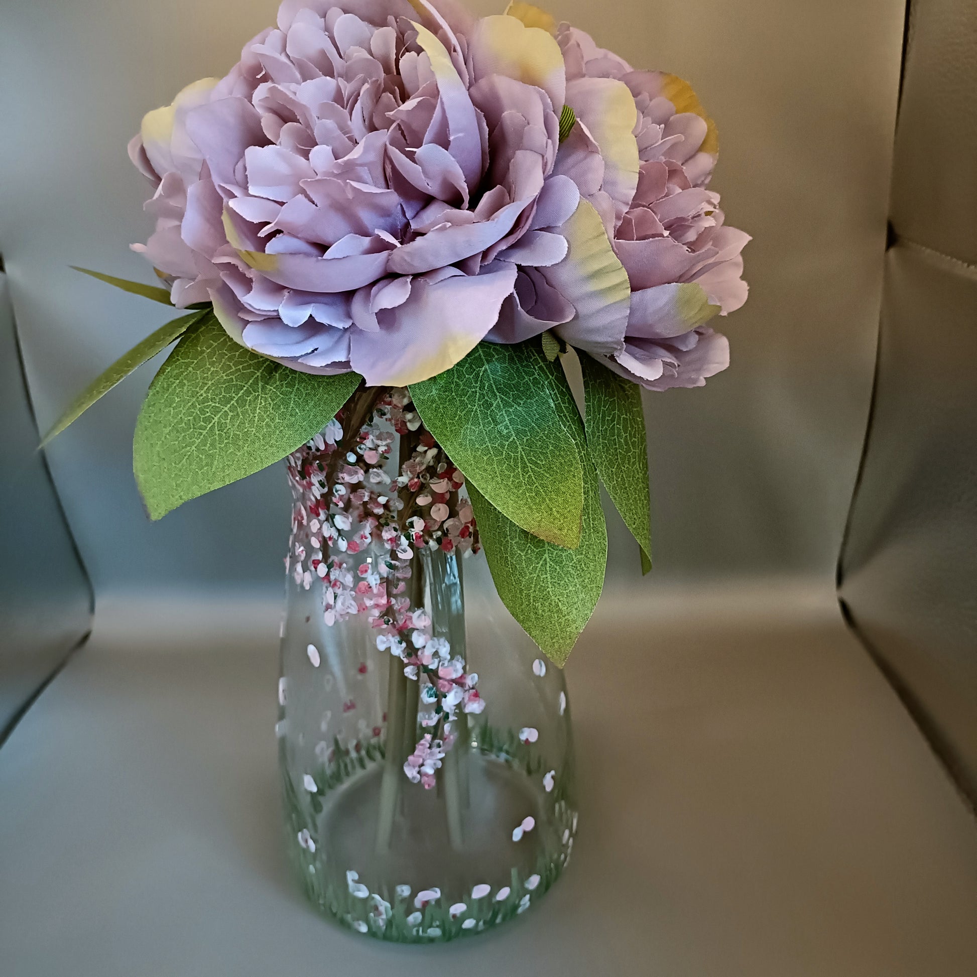 Blossom Vase - Elegant Floral Decoration | Accsensory