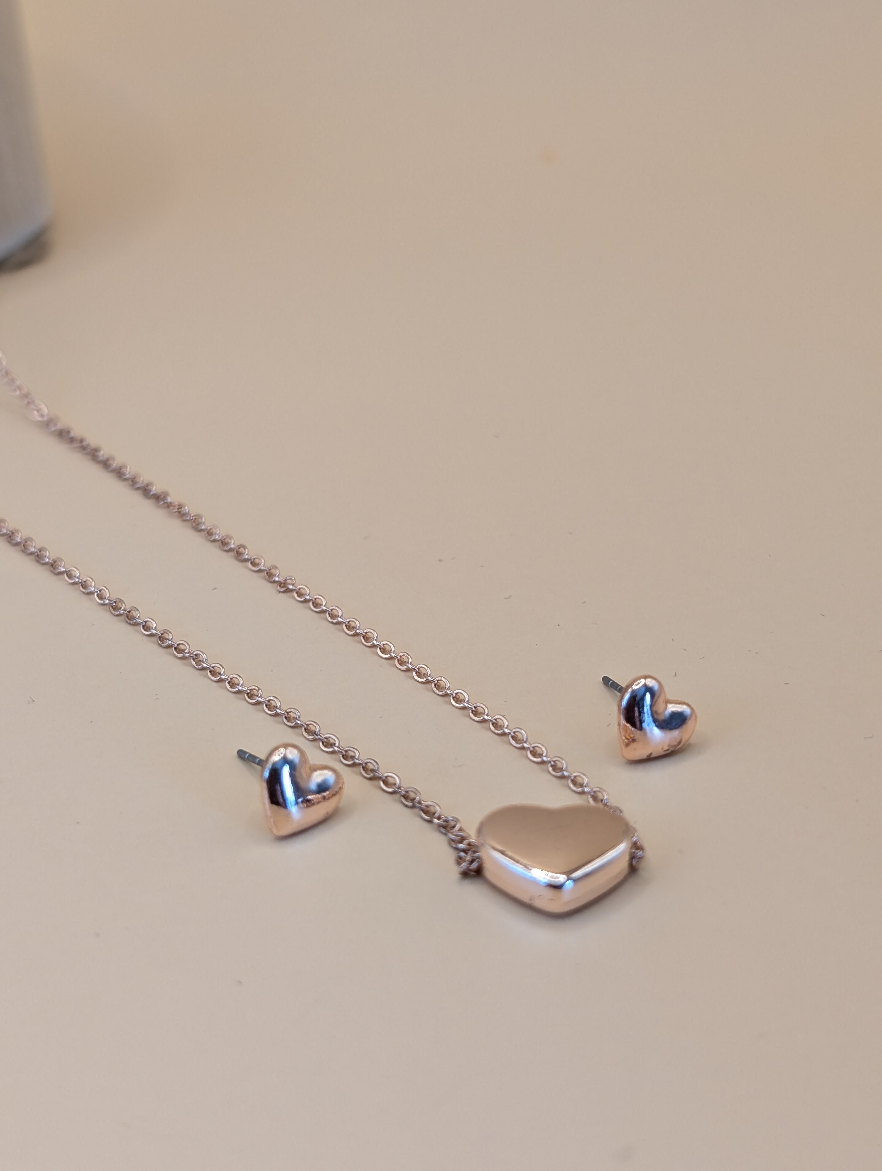 Rose-Colored Necklace &amp; Earrings Set | Accsensory