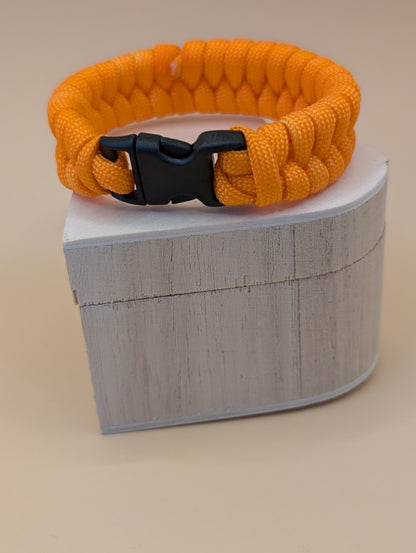 Stylish Paracord Bracelets - Durable &amp; Versatile | Accsensory