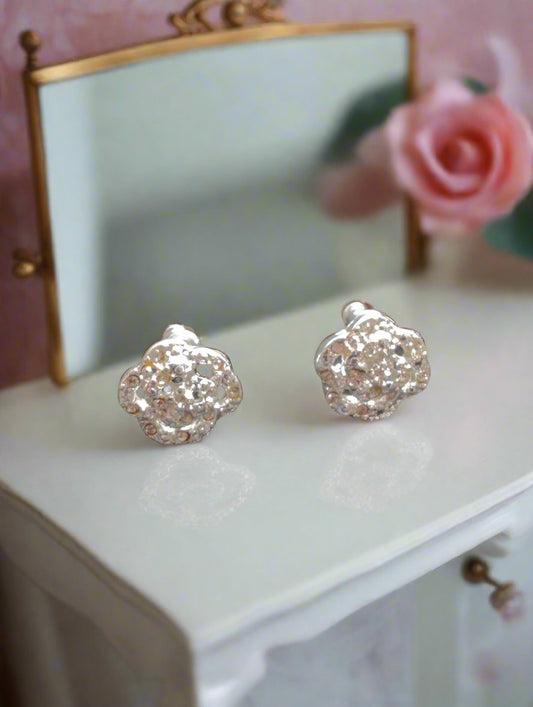 Zirconia Stud Earrings - Elegant & Sparkling | Accsensory